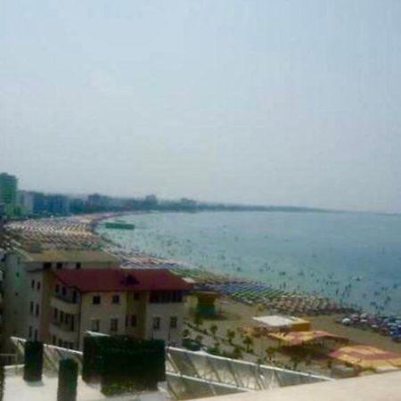 Holiday Home Shengjin Bagian luar foto