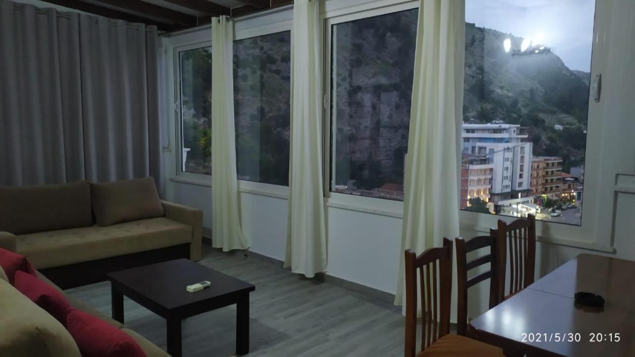 Holiday Home Shengjin Bagian luar foto