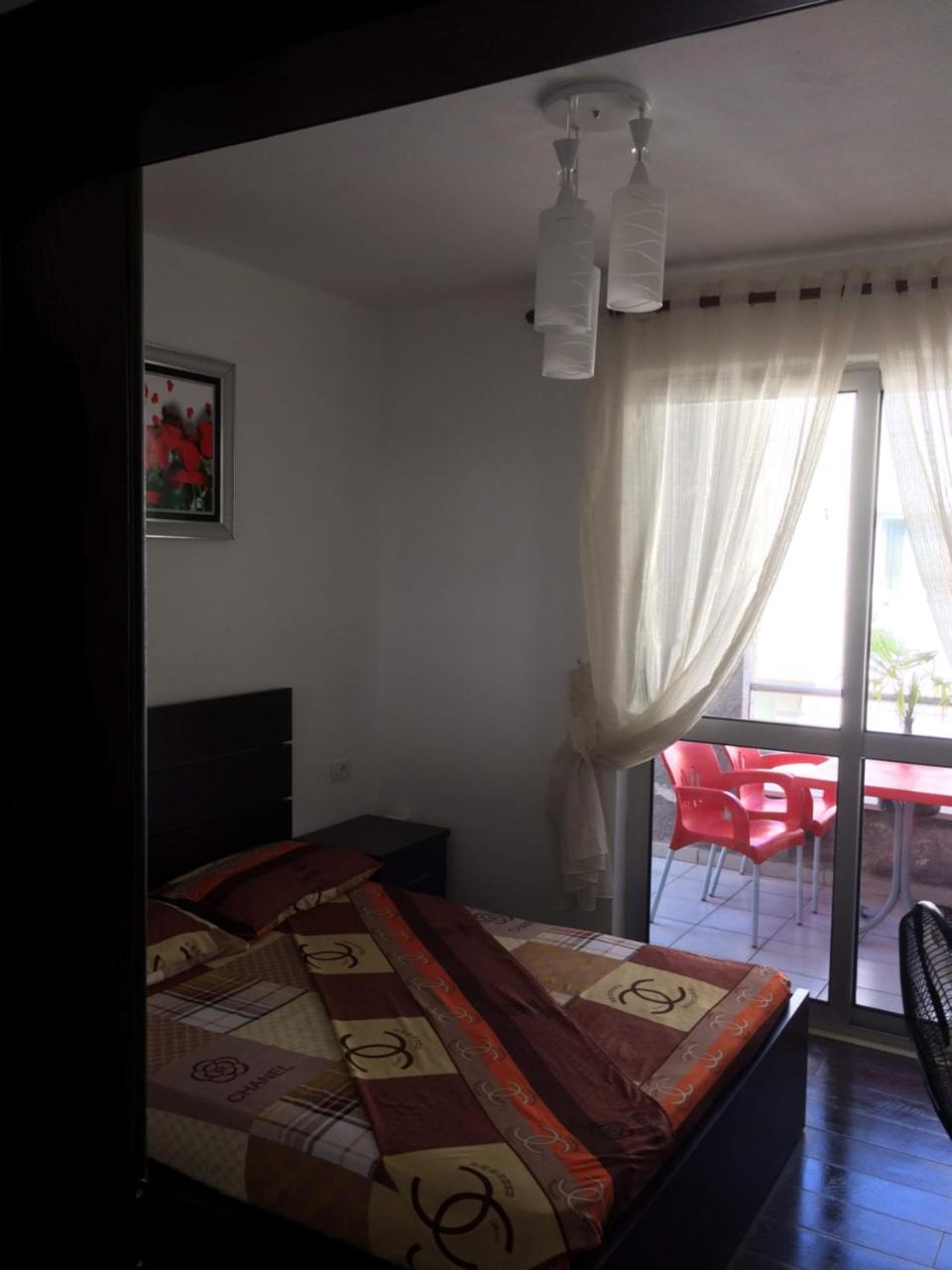 Holiday Home Shengjin Bagian luar foto