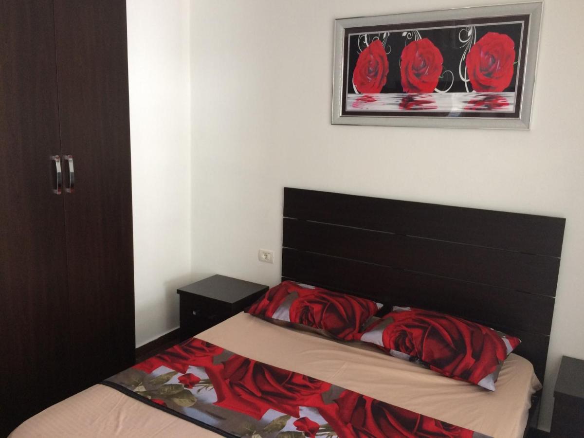 Holiday Home Shengjin Bagian luar foto